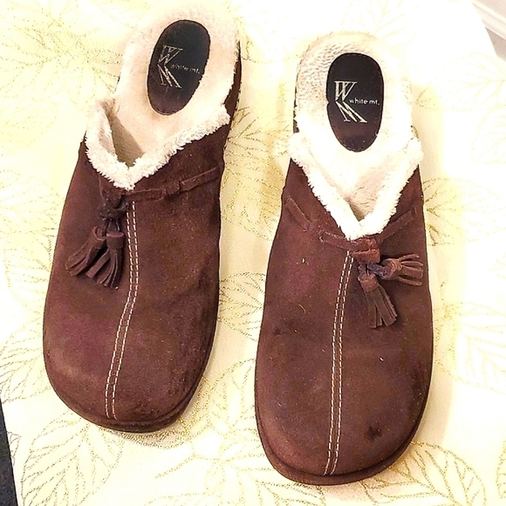 White Mountain 9M Burgundy Faux Fur Lined Slip-On Mule Clogs